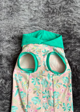 Charger l'image dans la galerie, Camisole capuche - Feuillus tropix