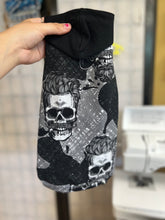 Charger l'image dans la galerie, Camisole capuche PRÊT À PARTIR - Crânes ☠️